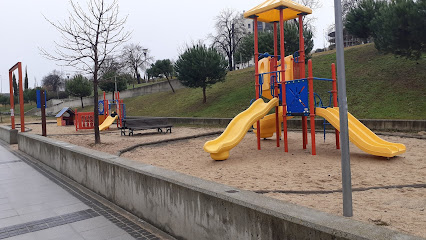 Imagen de Parque Infantil de Pinares Llanos situado en Segovia, Segovia