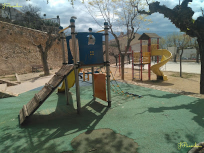 Imagen de Parque Infantil de la Balsa situado en La Pobla de Montornès, Tarragona