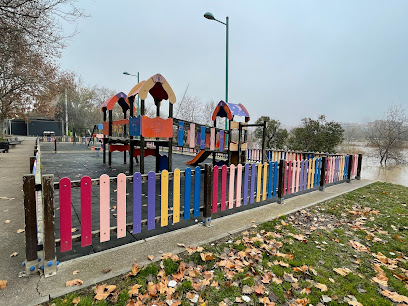 Imagen de Parque Infantil de la Química situado en Zaragoza, Zaragoza