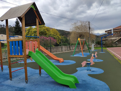 Imagen de Parque Infantil municipal de San Román de Cayón situado en San Román, Cantabria