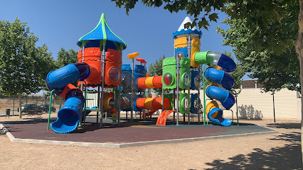 Imagen de Parque Infantil y Para Perros Agility situado en Mocejón, Toledo