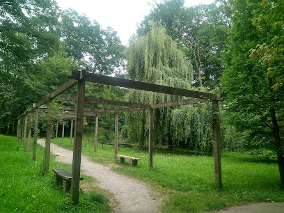 Imagen de Parque La Cebera situado en Lugones, Asturias