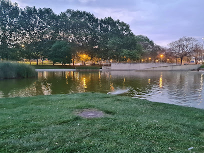 Imagen de Parque de Can Zam situado en Santa Coloma de Gramenet, Barcelona