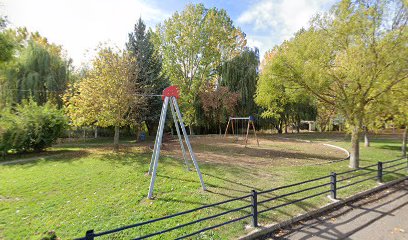 Imagen de Parque de juegos situado en Sahagún, León