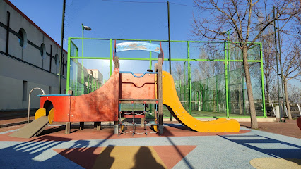 Imagen de Parque de juegos infantiles situado en Tres Cantos, Madrid