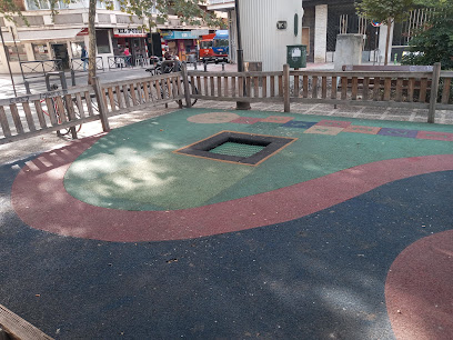 Imagen de Parque de juegos para niños situado en Granada, Granada