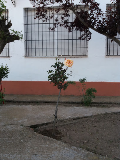 Imagen de Parque de las Escuelas situado en Ahillones, Badajoz