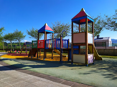 Imagen de Parque infantil -Mendibeltz- Haur Parkea situado en Zarautz, Gipuzkoa