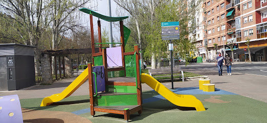 Imagen de Parque infantil 212 situado en Vitoria-Gasteiz, Álava