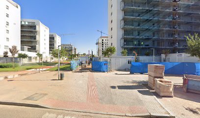 Imagen de Parque infantil "Acera Fuente de la Salud" situado en Córdoba, Córdoba