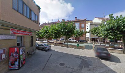 Imagen de Parque infantil Agunciana Plaza situado en Anguciana, La Rioja