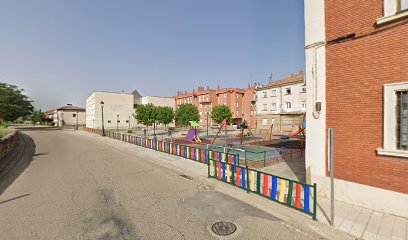 Imagen de Parque infantil situado en Alar del Rey, Palencia