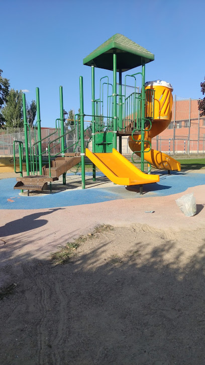 Imagen de Parque infantil Antonio Machado situado en Palencia, Palencia