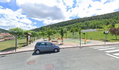 Imagen de Parque infantil situado en Arre, Navarra