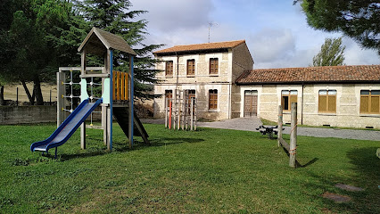 Imagen de Parque infantil Atapuerca situado en Atapuerca, Burgos