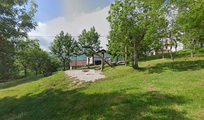 Imagen de Parque infantil situado en Azkarate, Navarra