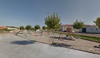 Imagen de Parque infantil situado en Cabizuela, Ávila