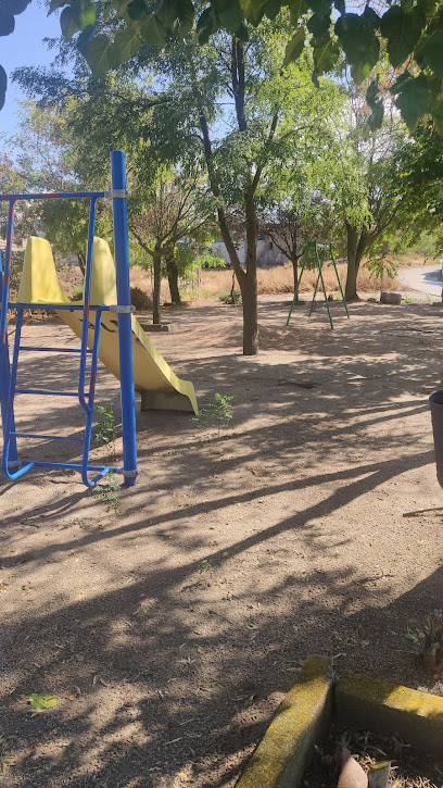 Imagen de Parque infantil situado en Cañaveruelas, Cuenca