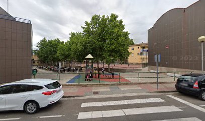 Imagen de Parque infantil Centro Cívico de Yagüe situado en Logroño, La Rioja