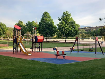 Imagen de Parque infantil "Centro de Dia" situado en Logroño, La Rioja