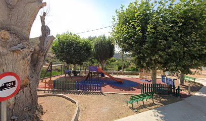 Imagen de Parque infantil situado en Cimballa, Zaragoza