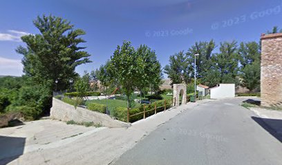 Imagen de Parque infantil situado en Cuevas de Almudén, Teruel