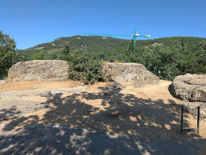 Imagen de Parque infantil Dr. Alonso-Muñoyerro situado en Navacerrada, Madrid