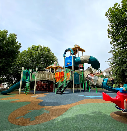 Imagen de Parque infantil situado en Dúrcal, Granada