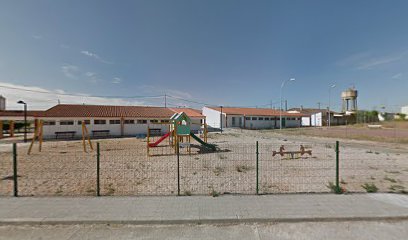 Imagen de Parque infantil situado en El Cubo del Tierra del Vino, Zamora