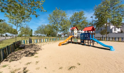 Imagen de Parque infantil "Entre-mundos" situado en Leganés, Madrid