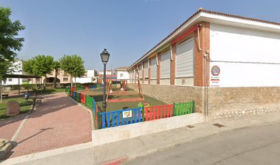 Imagen de Parque infantil situado en Estremera, Madrid