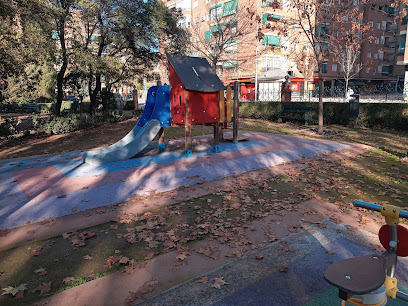 Imagen de Parque infantil Fontiveros situado en Granada, Granada