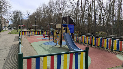 Imagen de Parque infantil Fuentecillas Río situado en Burgos, Burgos