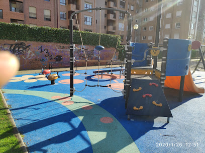 Imagen de Parque infantil Garcilaso de la Vega situado en Logroño, La Rioja