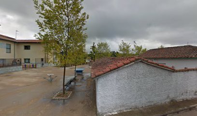 Imagen de Parque infantil situado en Garrafe de Torío, León