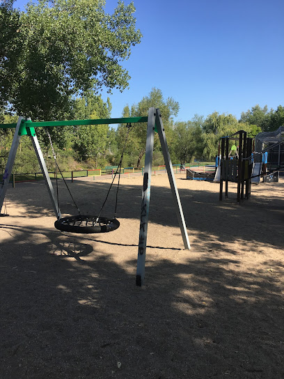 Imagen de Parque infantil situado en Guardo, Palencia