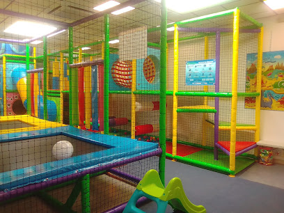 Imagen de Parque infantil Happy Jump situado en Socuéllamos, Ciudad Real