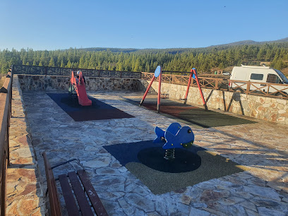 Imagen de Parque infantil situado en Ifonche y Benitez, Santa Cruz de Tenerife