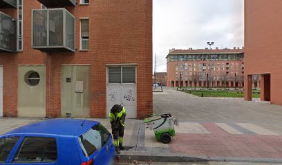 Imagen de Parque infantil Landazuri situado en Pamplona, Navarra