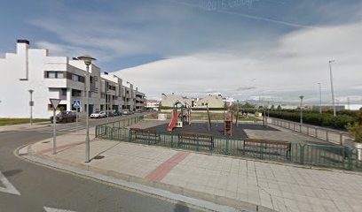 Imagen de Parque infantil situado en Lardero, La Rioja