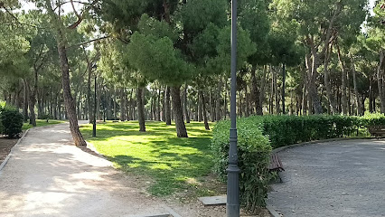 Imagen de Parque infantil Las 3 plazas situado en Móstoles, Madrid