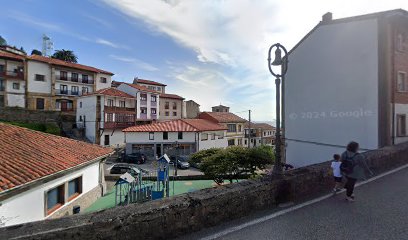 Imagen de Parque infantil situado en Lastres, Asturias