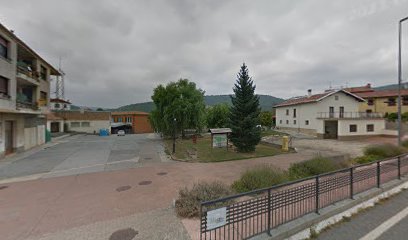 Imagen de Parque infantil situado en Maestu, Álava