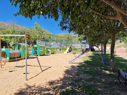 Imagen de Parque infantil situado en Medinaceli, Soria