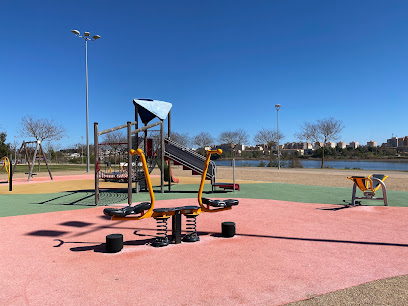 Imagen de Parque infantil "Miranda del Guadiana" situado en Badajoz, Badajoz