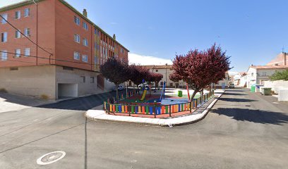 Imagen de Parque infantil situado en Monreal del Campo, Teruel