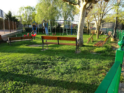 Imagen de Parque infantil situado en Moral de la Reina, Valladolid