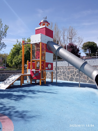 Imagen de Parque infantil "Parque de los bomberos" situado en Boadilla del Monte, Madrid