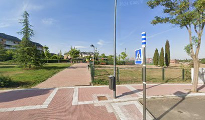 Imagen de Parque infantil "Peques" situado en Boadilla del Monte, Madrid