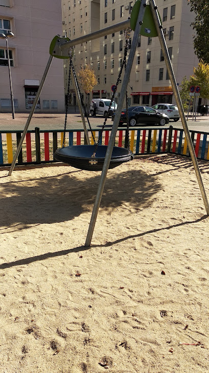 Imagen de Parque infantil Perseo situado en Móstoles, Madrid